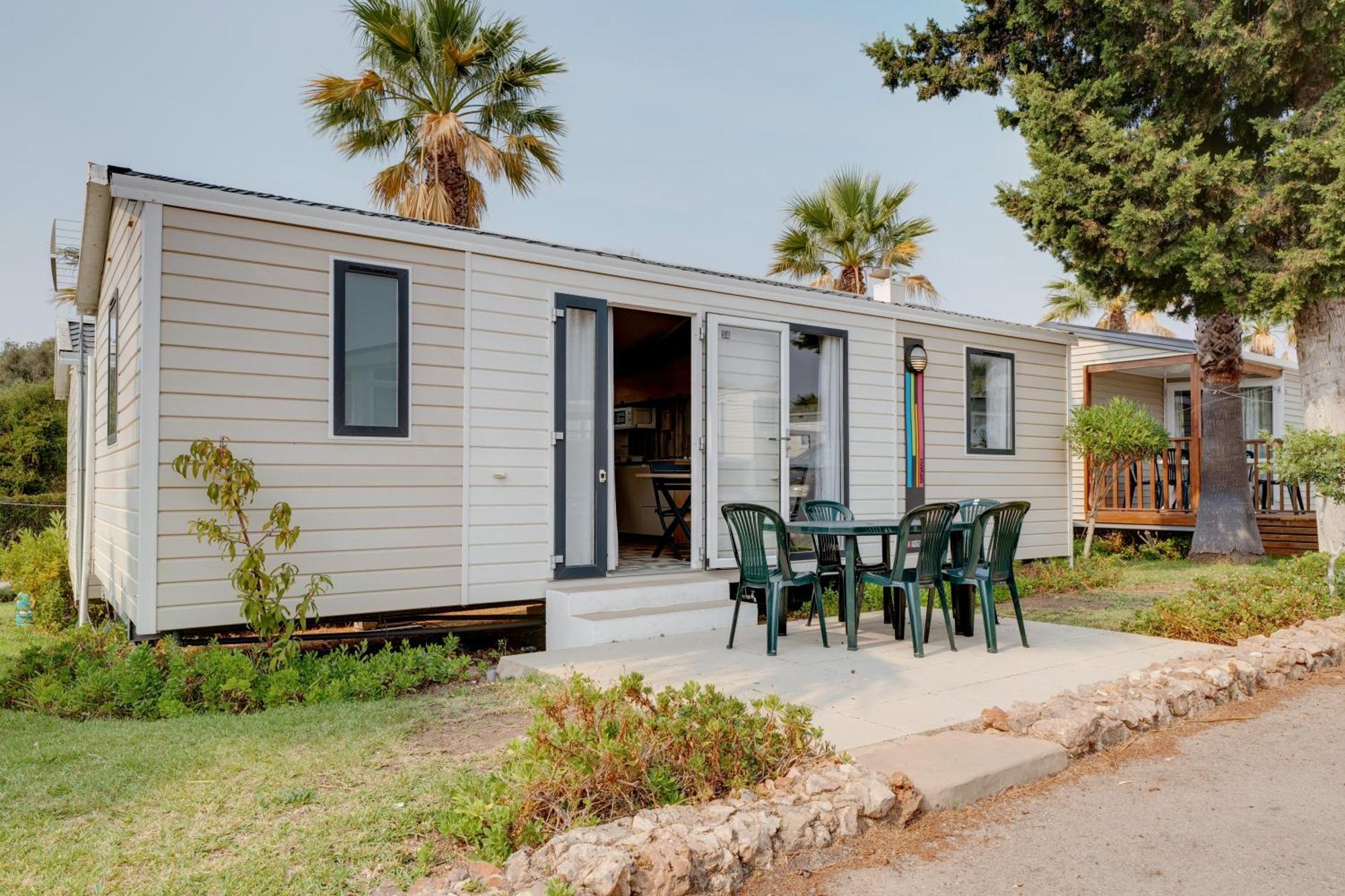 Holacamp Αλμπουφέιρα Εξωτερικό φωτογραφία